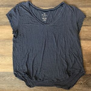 american eagle loose fitting striped  t-shirt